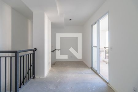 Sala de apartamento à venda com 2 quartos, 69m² em Jardim Tupanci, Barueri