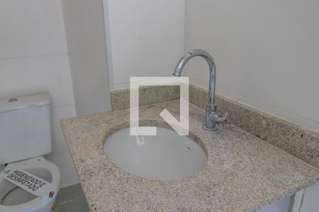 Lavabo de apartamento à venda com 2 quartos, 69m² em Jardim Tupanci, Barueri