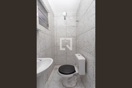 Banheiro  de apartamento para alugar com 1 quarto, 36m² em Taboão, Diadema