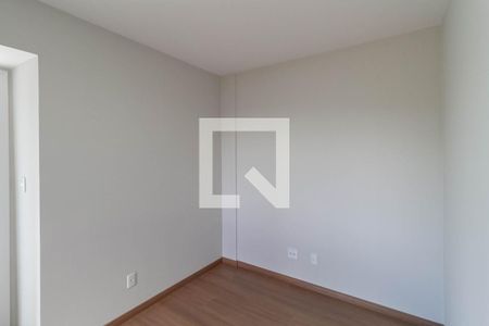 Casa à venda com 160m², 4 quartos e 4 vagas Casa à venda com 160m², 4 quartos e 4 vagasQuarto 3