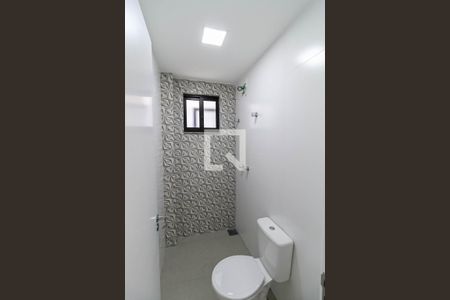 Casa à venda com 160m², 4 quartos e 4 vagas Casa à venda com 160m², 4 quartos e 4 vagasLavabo/Banheiro social 1