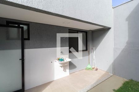 Casa à venda com 160m², 4 quartos e 4 vagas Casa à venda com 160m², 4 quartos e 4 vagasÁrea de serviço