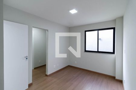 Casa à venda com 160m², 4 quartos e 4 vagas Casa à venda com 160m², 4 quartos e 4 vagasSuíte