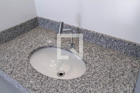 Casa à venda com 160m², 4 quartos e 4 vagas Casa à venda com 160m², 4 quartos e 4 vagasBanheiro social 2