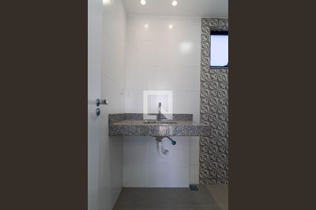 Casa à venda com 160m², 4 quartos e 4 vagas Casa à venda com 160m², 4 quartos e 4 vagasBanheiro social 2