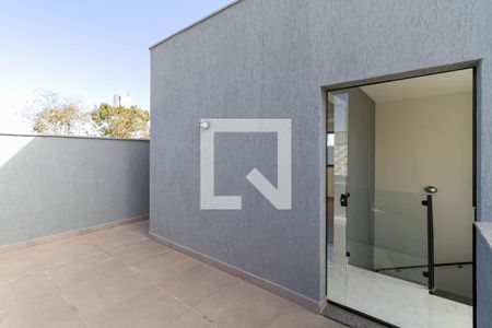 Casa à venda com 160m², 4 quartos e 4 vagas Casa à venda com 160m², 4 quartos e 4 vagasQuintal