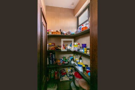 Casa para alugar com 365m², 5 quartos e 6 vagas Casa para alugar com 365m², 5 quartos e 6 vagasDispensa