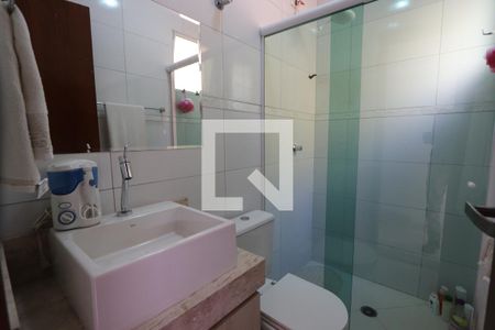 Casa à venda com 336m², 3 quartos e 2 vagasBanheiro Social