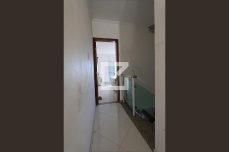Casa à venda com 336m², 3 quartos e 2 vagasEscada
