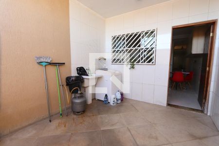 Casa à venda com 336m², 3 quartos e 2 vagasQuintal/Lavanderia