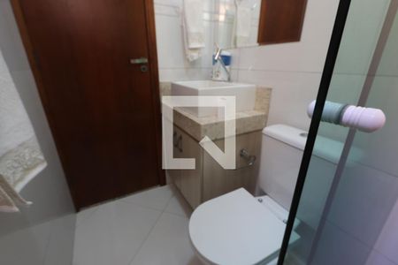 Casa à venda com 336m², 3 quartos e 2 vagasBanheiro Social