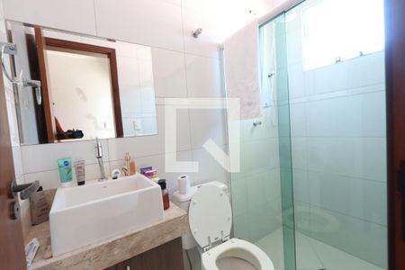 Casa à venda com 336m², 3 quartos e 2 vagasBanheiro da Suíte