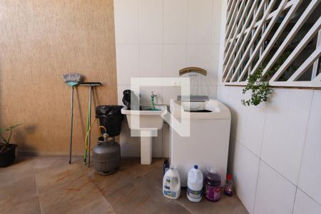 Casa à venda com 336m², 3 quartos e 2 vagasQuintal/Lavanderia