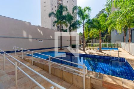 Apartamento à venda com 65m², 2 quartos e 1 vagaÁrea comum - Piscina
