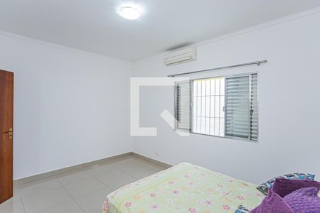 Casa para alugar com 180m², 2 quartos e 4 vagasQuarto