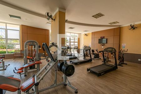 Apartamento à venda com 137m², 3 quartos e 3 vagas Apartamento à venda com 137m², 3 quartos e 3 vagasÁrea comum - Academia