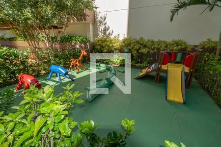 Apartamento à venda com 137m², 3 quartos e 3 vagas Apartamento à venda com 137m², 3 quartos e 3 vagasÁrea comum - Playground