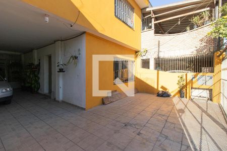 Casa à venda com 160m², 4 quartos e 3 vagas Casa à venda com 160m², 4 quartos e 3 vagasGaragem