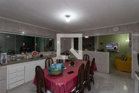 Casa à venda com 160m², 4 quartos e 3 vagas Casa à venda com 160m², 4 quartos e 3 vagasCozinha 1