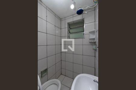 Casa à venda com 160m², 4 quartos e 3 vagas Casa à venda com 160m², 4 quartos e 3 vagas2 ° piso Banheiro