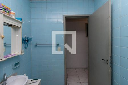 Casa à venda com 160m², 4 quartos e 3 vagas Casa à venda com 160m², 4 quartos e 3 vagasBanheiro 1