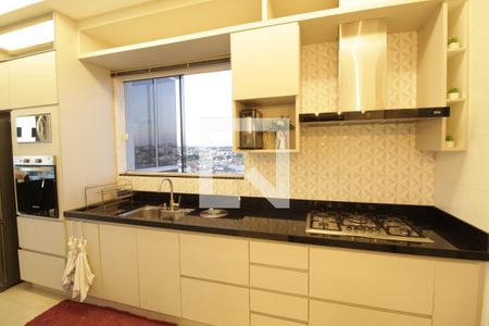Apartamento para alugar com 127m², 3 quartos e 2 vagasCozinha