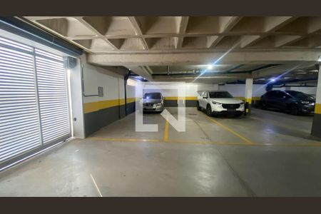 Apartamento à venda com 178m², 4 quartos e 4 vagas Apartamento à venda com 178m², 4 quartos e 4 vagasGaragem