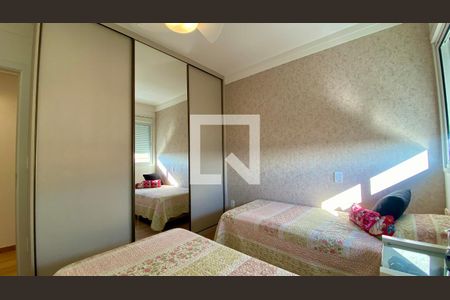 Apartamento à venda com 178m², 4 quartos e 4 vagas Apartamento à venda com 178m², 4 quartos e 4 vagasQuarto 4