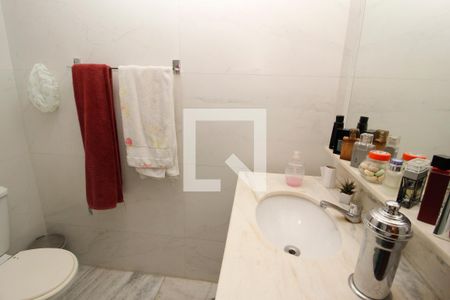 Apartamento à venda com 95m², 3 quartos e 3 vagasBanheiro 1