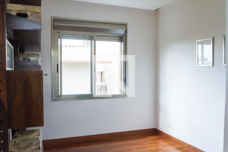 Casa de condomínio à venda com 356m², 4 quartos e 2 vagassemi suíte 1