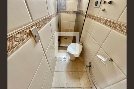 Apartamento à venda com 701m², 2 quartos e 1 vaga Apartamento à venda com 701m², 2 quartos e 1 vagaBanheiro