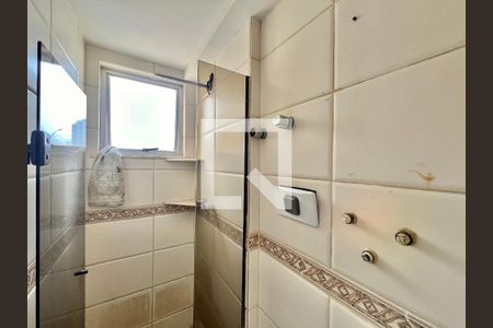 Banheiro de apartamento à venda com 2 quartos, 701m² em Jacarepaguá, Rio de Janeiro