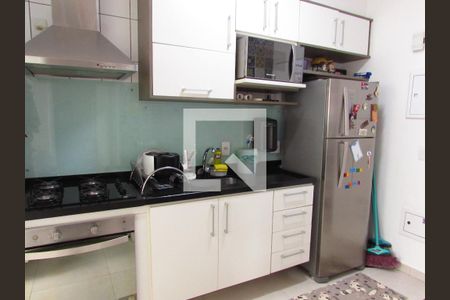 Apartamento à venda com 96m², 2 quartos e 2 vagasCozinha 