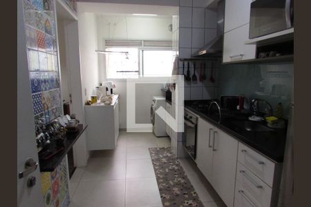 Apartamento à venda com 96m², 2 quartos e 2 vagasCozinha 