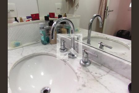 Apartamento à venda com 96m², 2 quartos e 2 vagasBanheiro 2