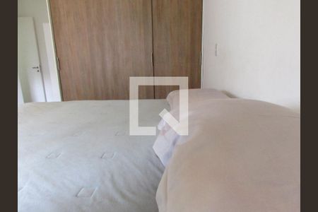 Apartamento à venda com 96m², 2 quartos e 2 vagasQuarto 2