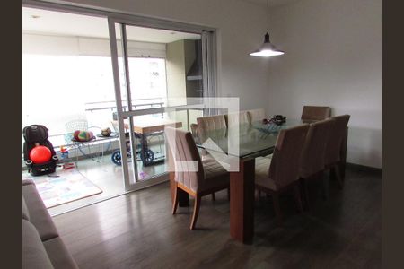 Apartamento à venda com 96m², 2 quartos e 2 vagasSala