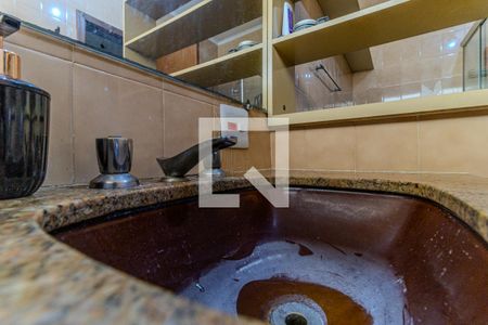 Casa à venda com 441m², 5 quartos e 4 vagasBanheiro da Suíte 1