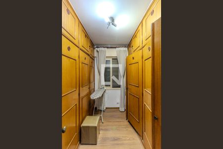 Casa à venda com 441m², 5 quartos e 4 vagasCloset