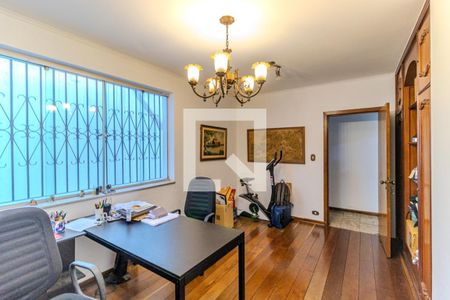 Casa à venda com 441m², 5 quartos e 4 vagasQuarto 1 - Escritório