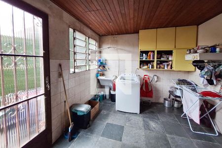 Casa à venda com 400m², 4 quartos e 2 vagas Casa à venda com 400m², 4 quartos e 2 vagasÁrea de Serviço