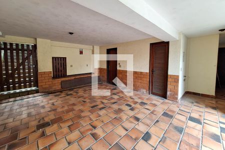 Casa à venda com 400m², 4 quartos e 2 vagas Casa à venda com 400m², 4 quartos e 2 vagasQuintal