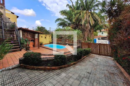 Casa à venda com 400m², 4 quartos e 2 vagas Casa à venda com 400m², 4 quartos e 2 vagasQuintal