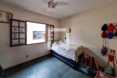 Casa à venda com 400m², 4 quartos e 2 vagas Casa à venda com 400m², 4 quartos e 2 vagasQuarto 1