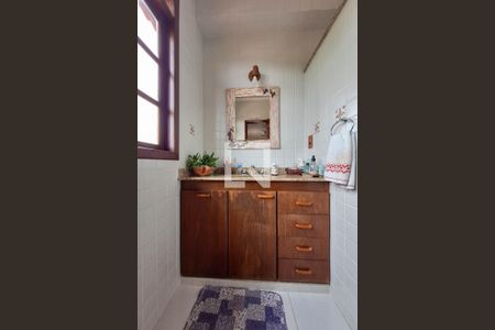 Casa à venda com 400m², 4 quartos e 2 vagas Casa à venda com 400m², 4 quartos e 2 vagasBanheiro da Suíte