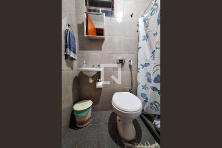 Casa à venda com 400m², 4 quartos e 2 vagas Casa à venda com 400m², 4 quartos e 2 vagasBanheiro de serviço