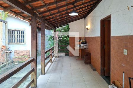 Casa à venda com 400m², 4 quartos e 2 vagas Casa à venda com 400m², 4 quartos e 2 vagasQuintal