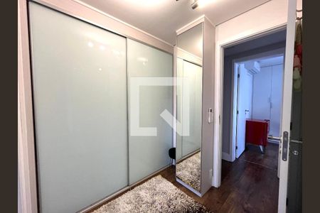 Apartamento à venda com 103m², 3 quartos e 2 vagasCloset da suíte