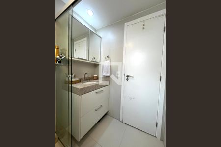 Apartamento à venda com 103m², 3 quartos e 2 vagasBanheiro da Suíte