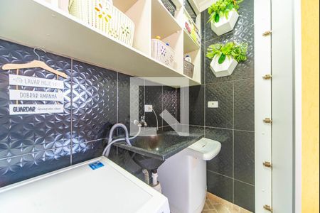 Apartamento à venda com 132m², 2 quartos e 1 vagaÁrea de Serviço